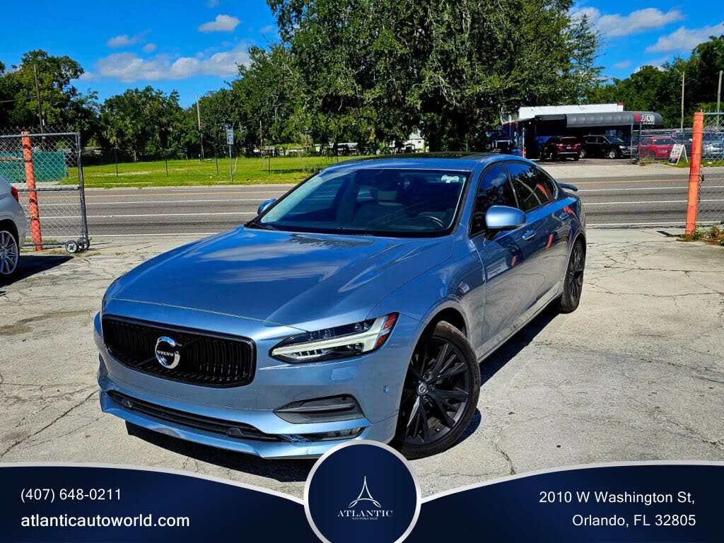 2018 Volvo S90 T5 Momentum AWD