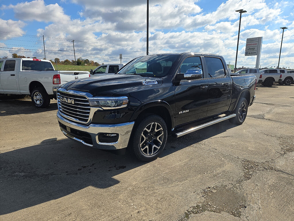 2026 RAM 1500 Laramie Crew Cab 4WD