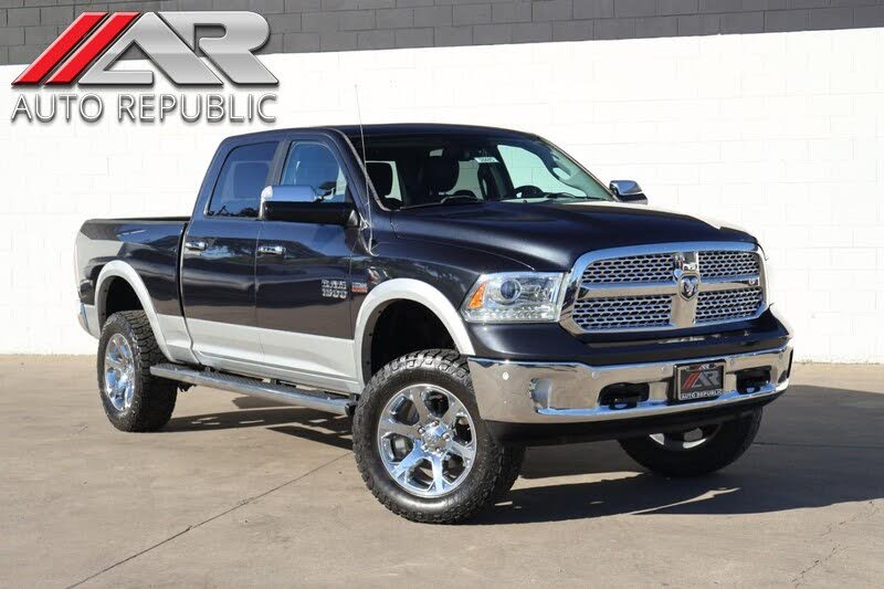 2017 RAM 1500 Laramie Crew Cab 4WD