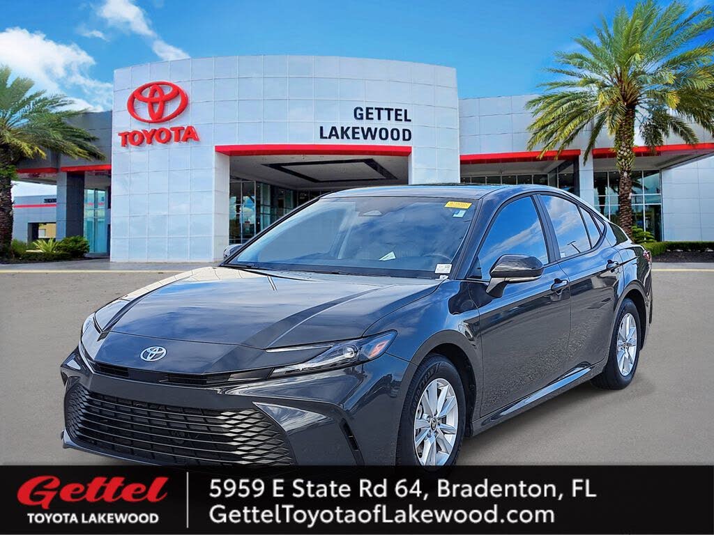 2025 Toyota Camry LE FWD