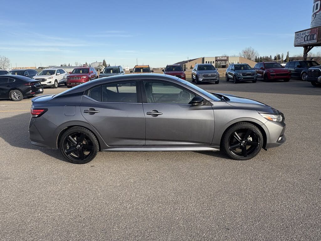 2022 Nissan Sentra SR FWD