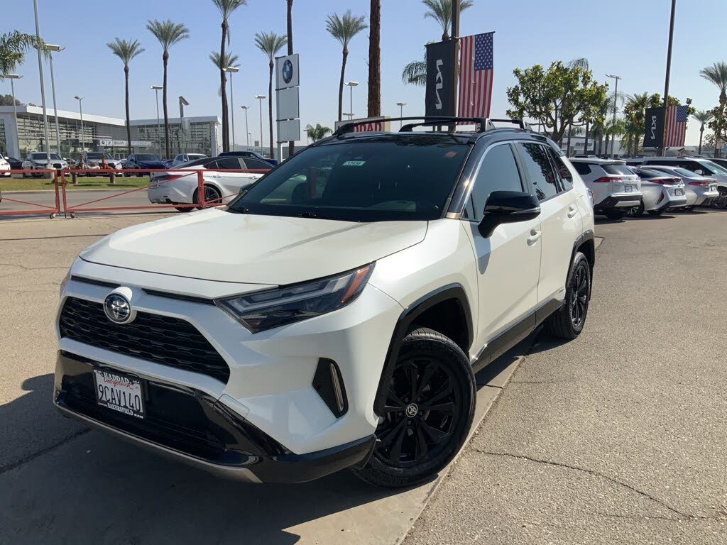 2022 Toyota RAV4 Hybrid XSE AWD