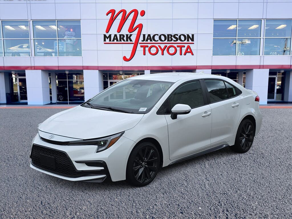 2025 Toyota Corolla SE FWD