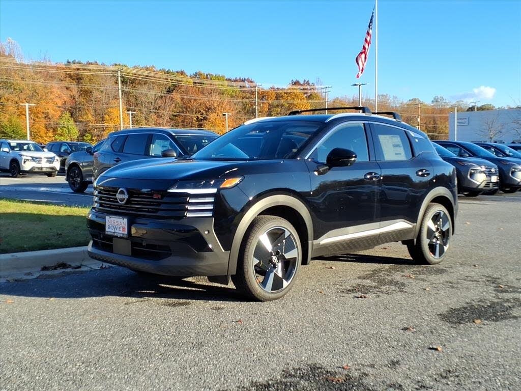 2026 Nissan Kicks SR AWD