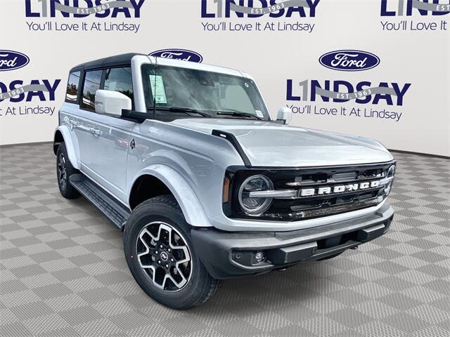 2025 Ford Bronco Outer Banks 4-Door 4WD