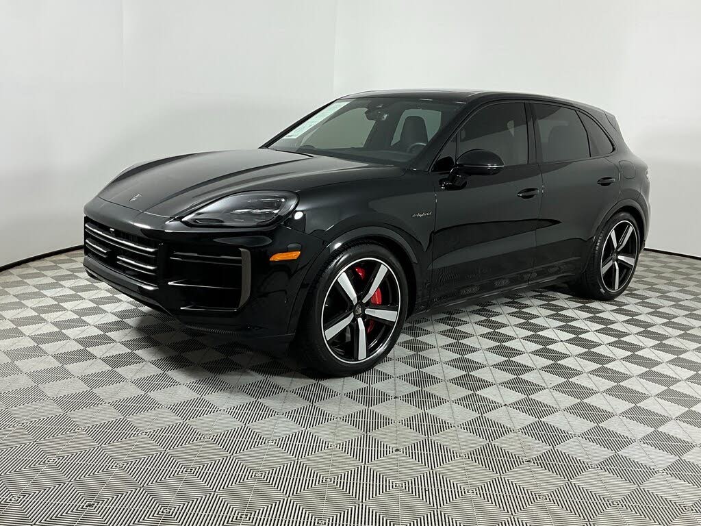 2025 Porsche Cayenne Turbo GT AWD