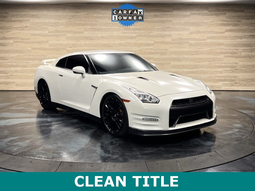 2016 Nissan GT-R Premium
