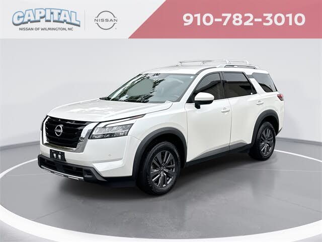 2023 Nissan Pathfinder SL 4WD