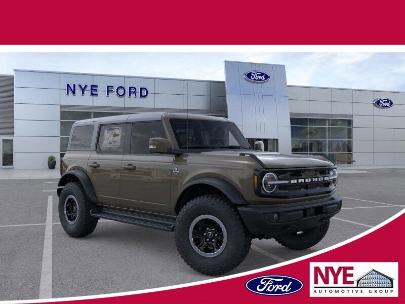 2025 Ford Bronco Outer Banks 4-Door 4WD