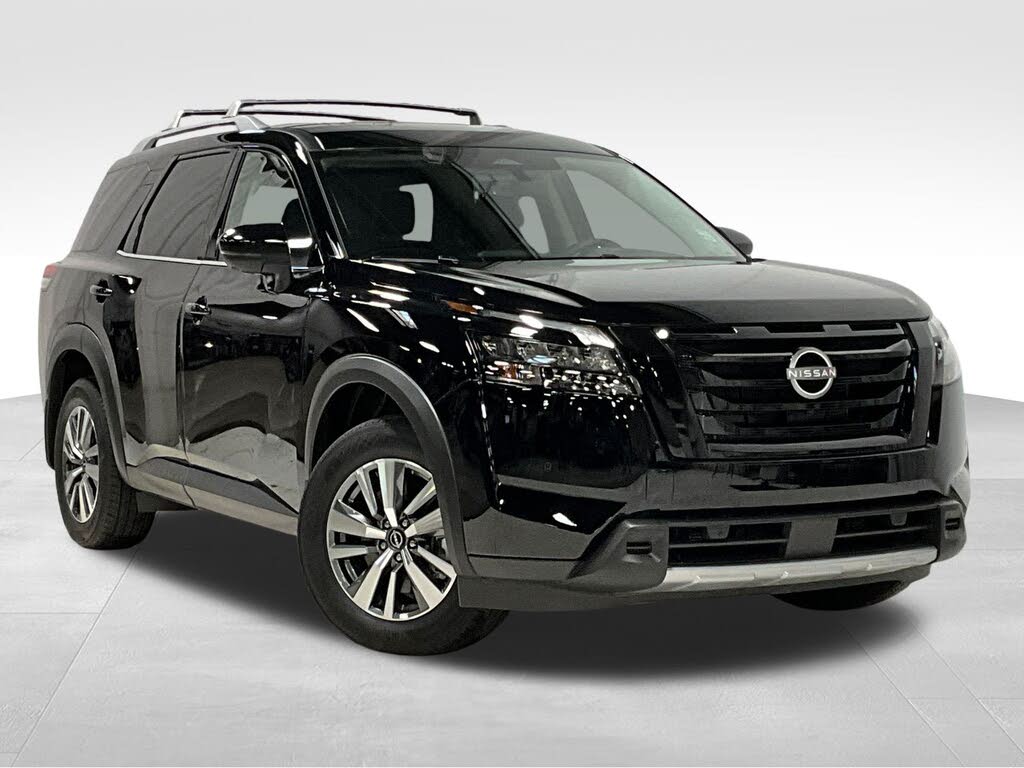 2025 Nissan Pathfinder SL 4WD