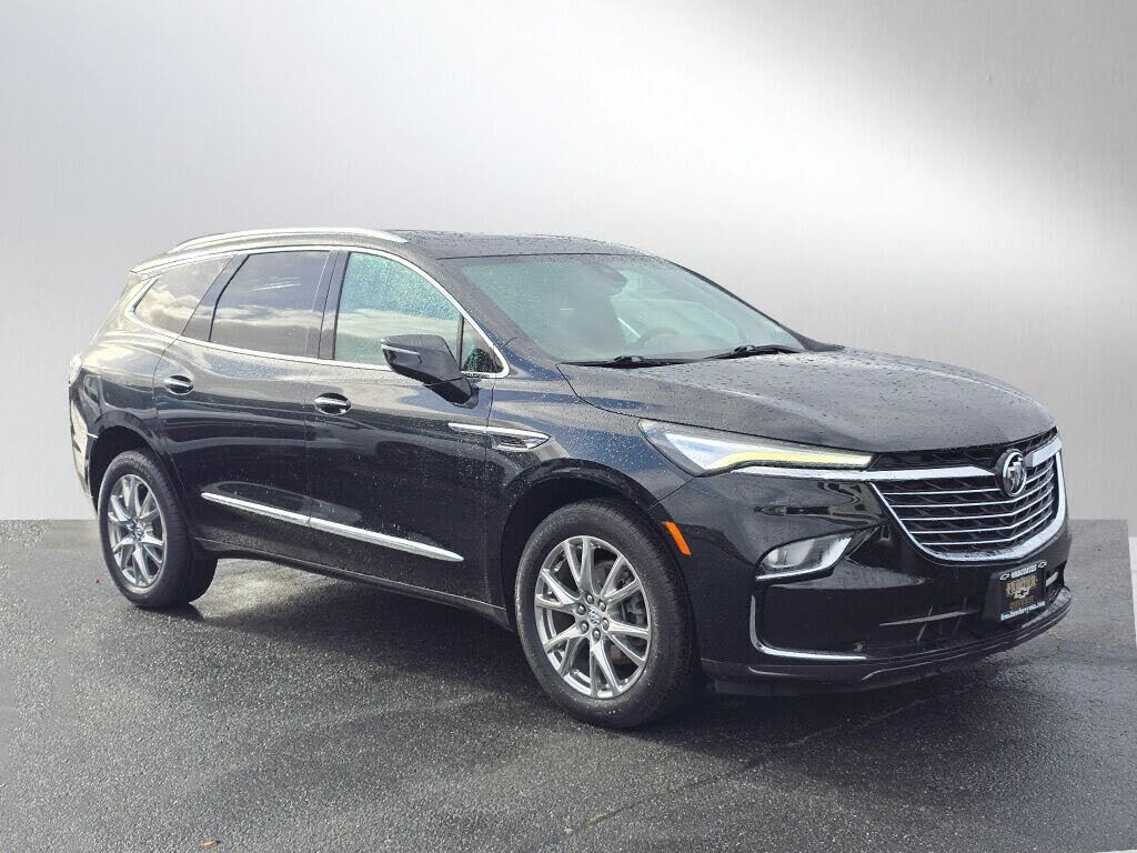 2023 Buick Enclave Essence AWD