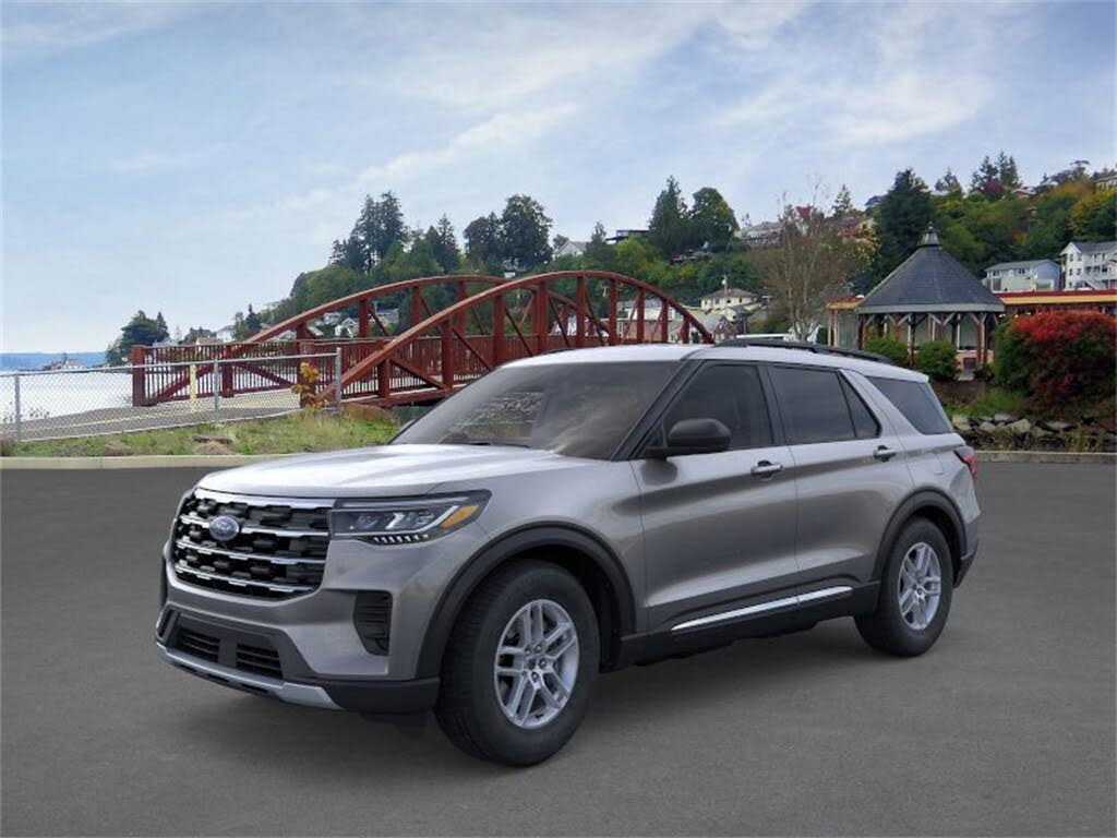 2025 Ford Explorer Active AWD