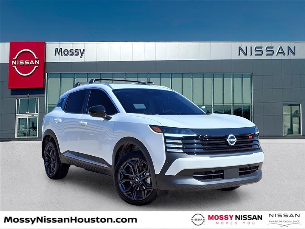 2026 Nissan Kicks SR FWD