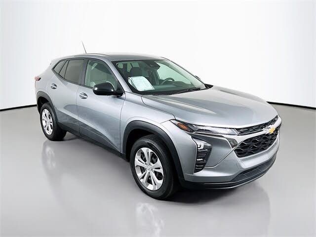 2025 Chevrolet Trax LS FWD