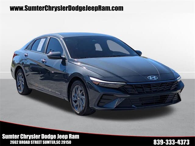 2024 Hyundai Elantra SEL FWD