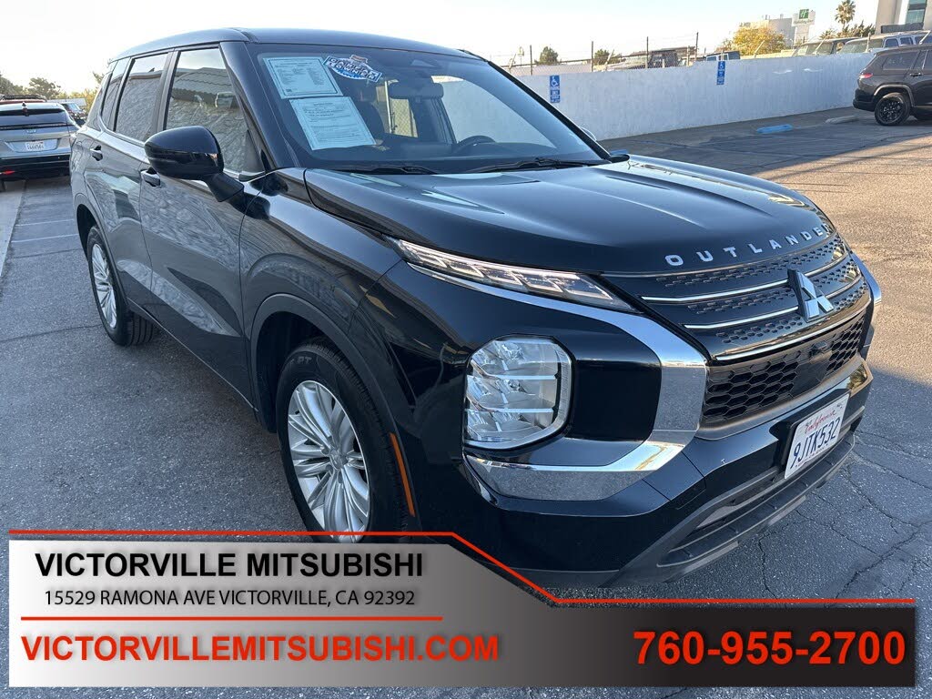 2024 Mitsubishi Outlander ES FWD