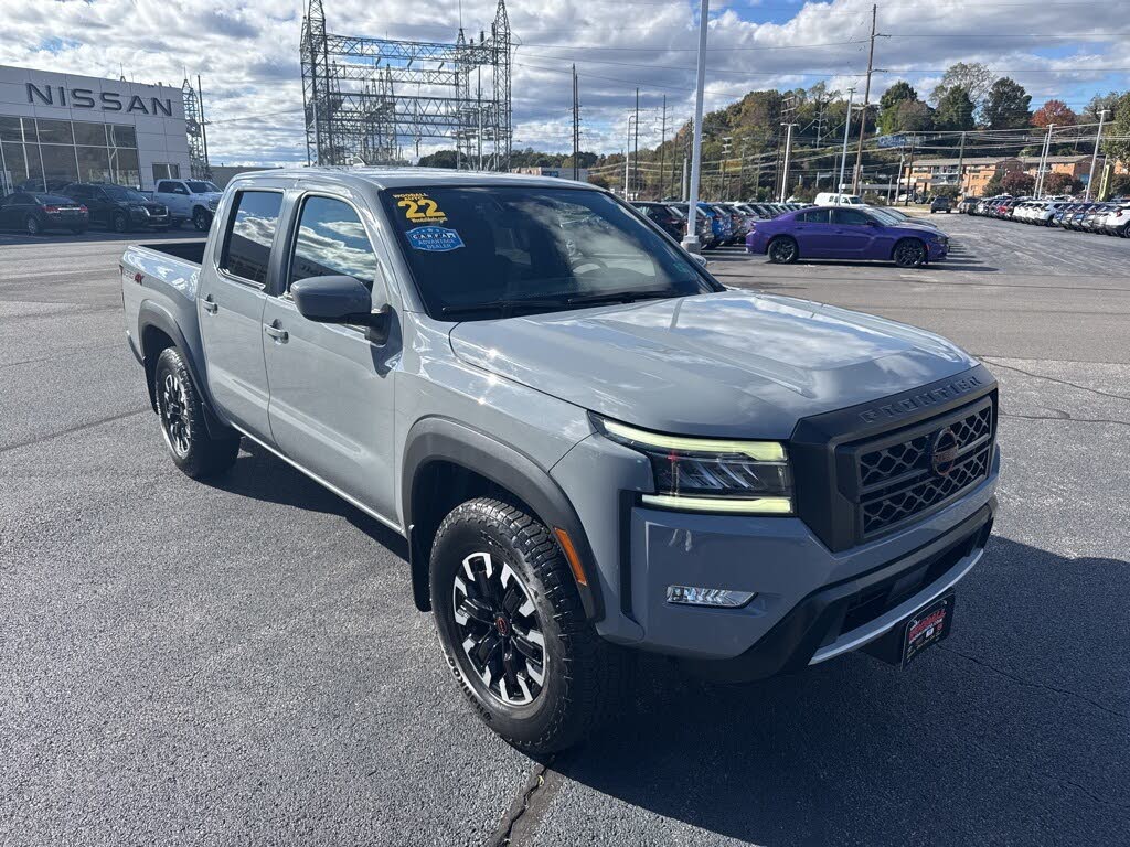 2022 Nissan Frontier PRO-4X Crew Cab 4WD