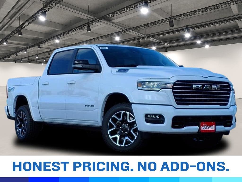2026 RAM 1500 Laramie Crew Cab 4WD