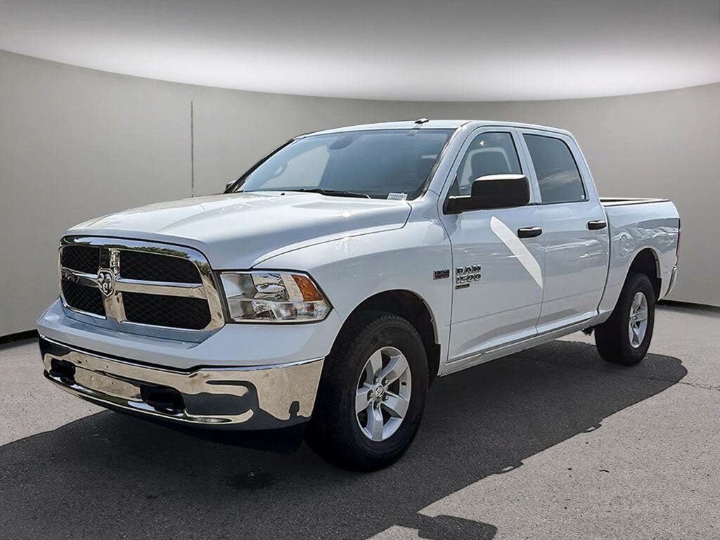 2023 RAM 1500 Classic SLT Crew Cab 4WD