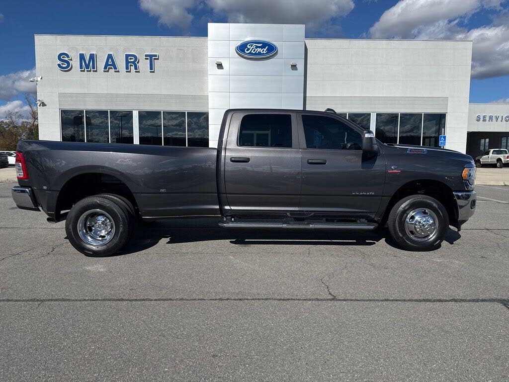 2024 RAM 3500 Big Horn Crew Cab LB DRW 4WD