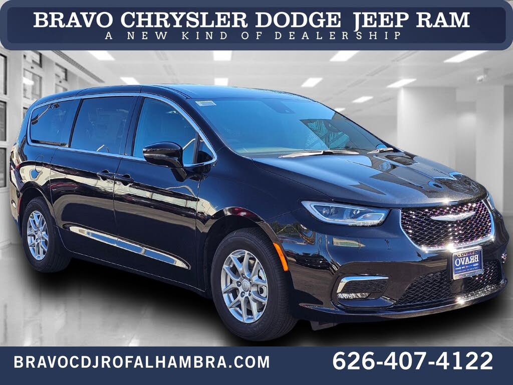 2026 Chrysler Pacifica Select FWD