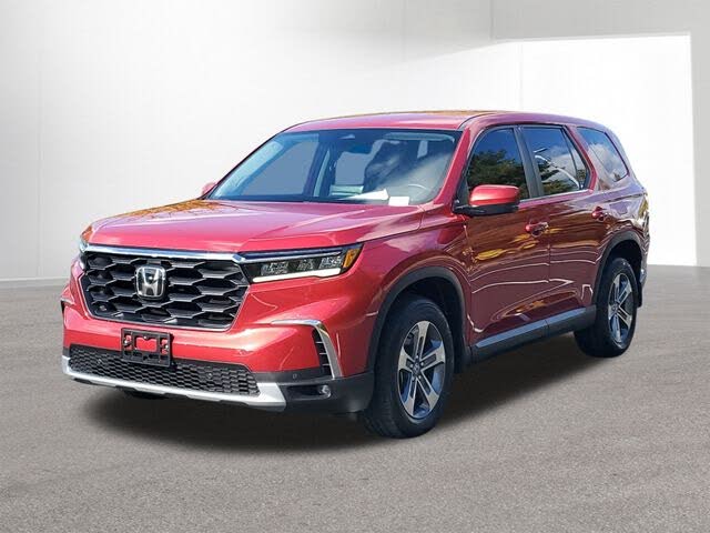 2023 Honda Pilot EX-L AWD with Captains Chairs