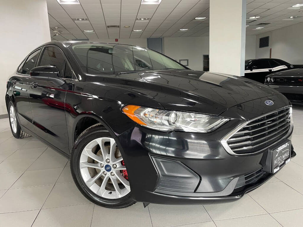 2020 Ford Fusion SE FWD