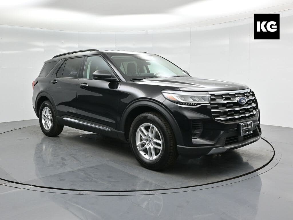2025 Ford Explorer Active RWD