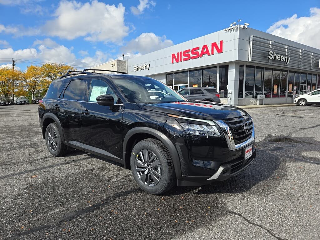 2025 Nissan Pathfinder SV 4WD