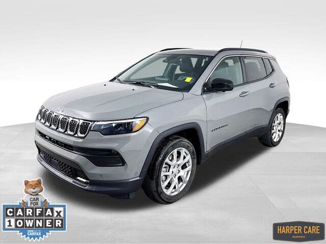 2023 Jeep Compass Latitude Lux 4WD