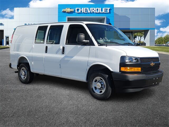2025 Chevrolet Express Cargo 2500 RWD