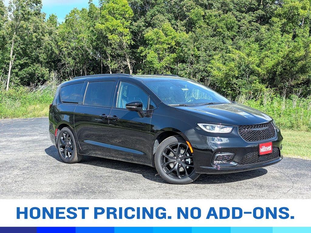 2025 Chrysler Pacifica Limited FWD