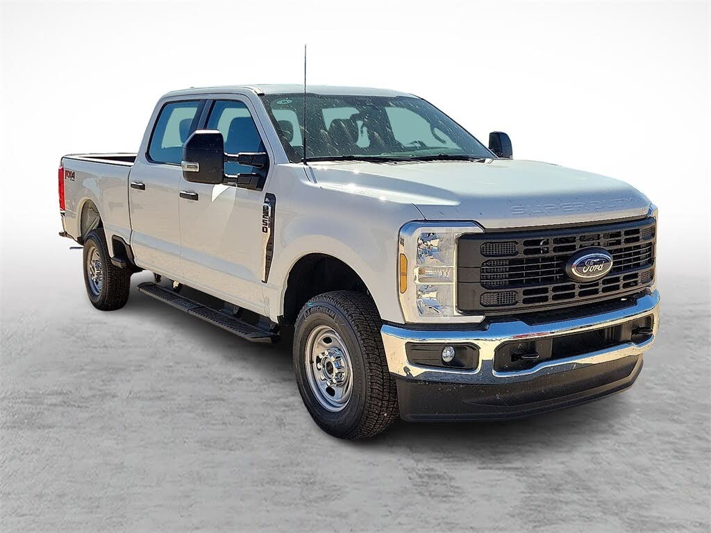 2026 Ford F-250 Super Duty XL Crew Cab 4WD