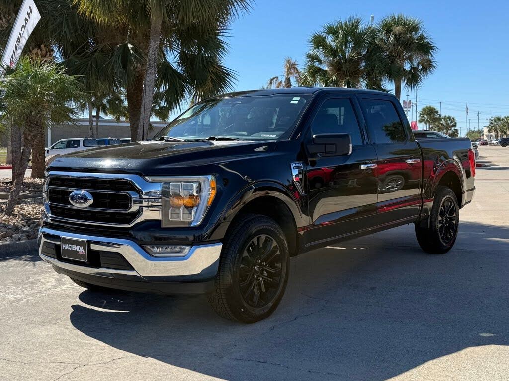 2022 Ford F-150 XLT SuperCrew RWD