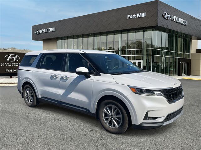 2023 Kia Carnival LX FWD