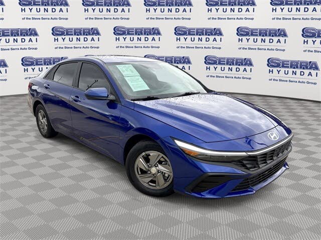 2025 Hyundai Elantra SE FWD