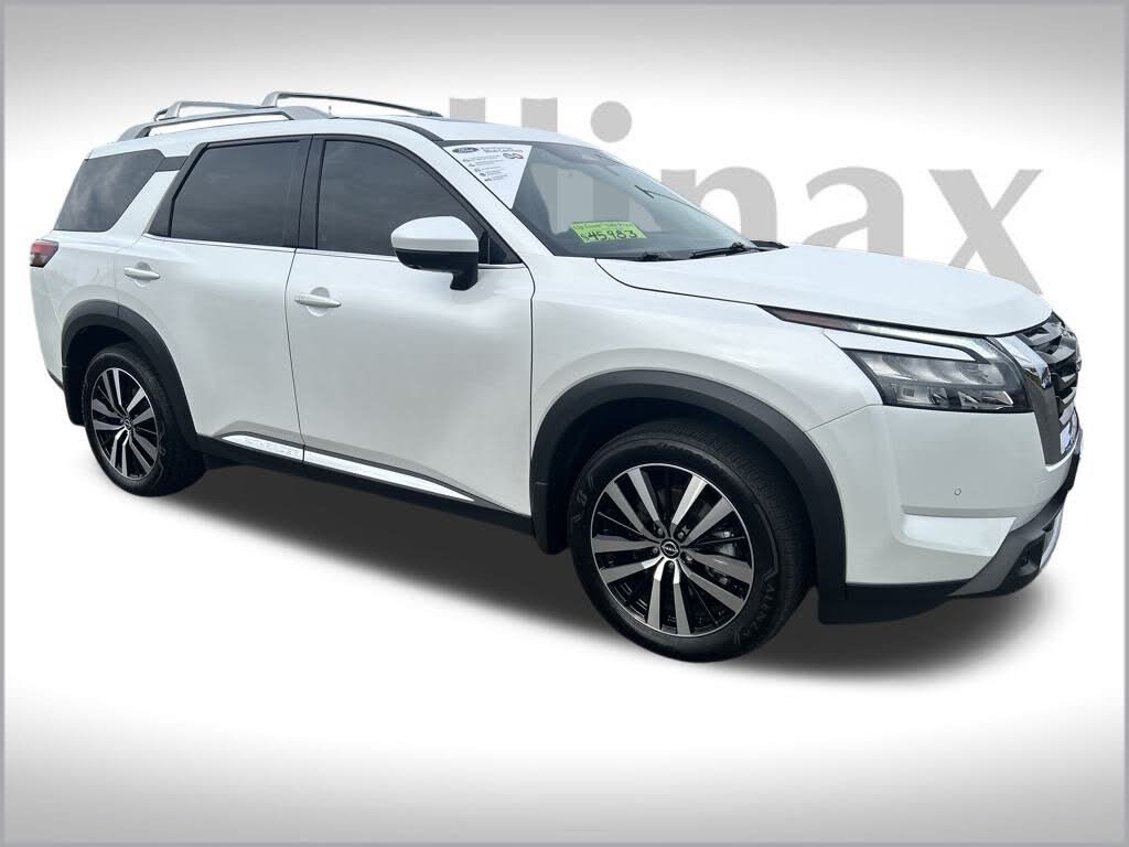 2025 Nissan Pathfinder Platinum 4WD