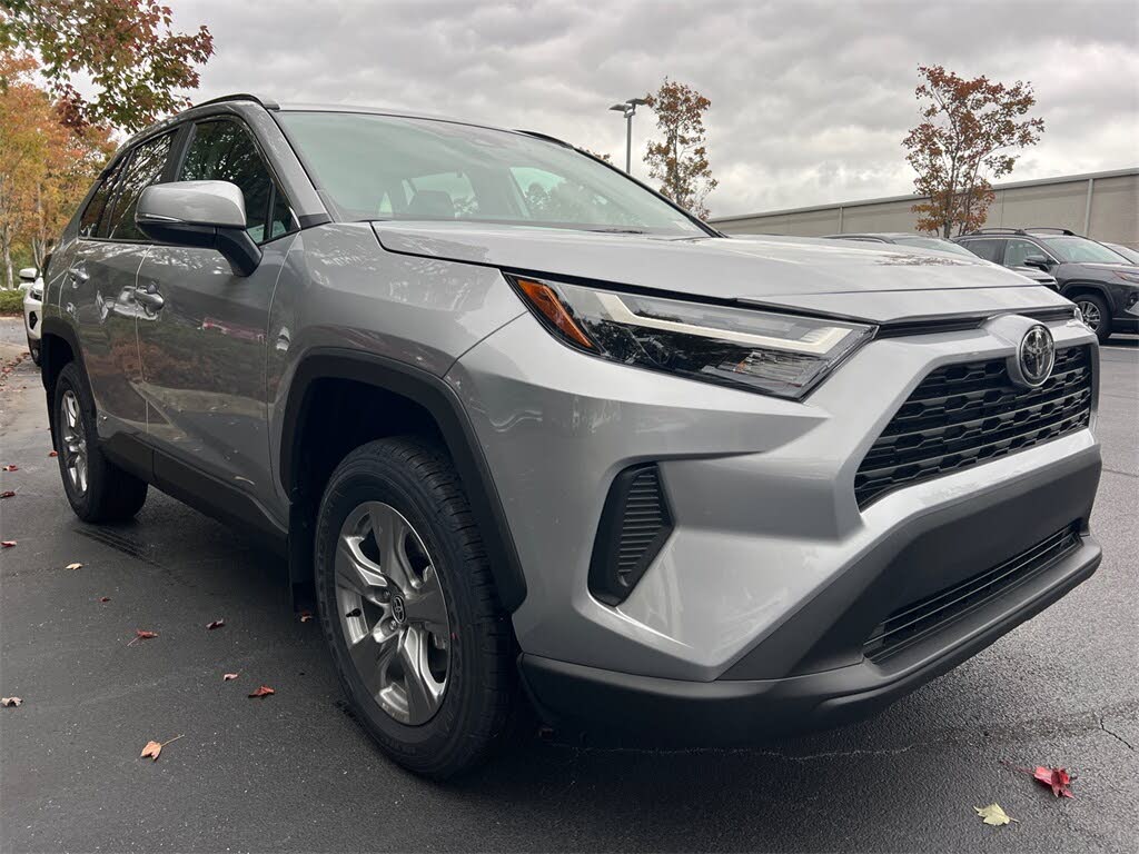 2025 Toyota RAV4 Hybrid XLE AWD