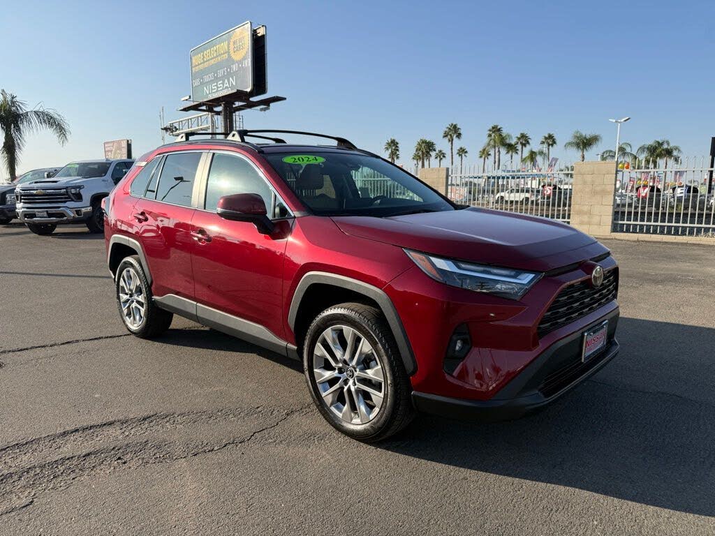 2024 Toyota RAV4 XLE Premium FWD