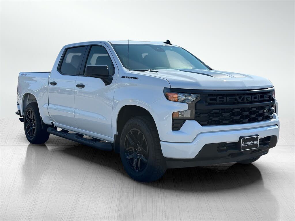 2026 Chevrolet Silverado 1500 Custom Crew Cab 4WD