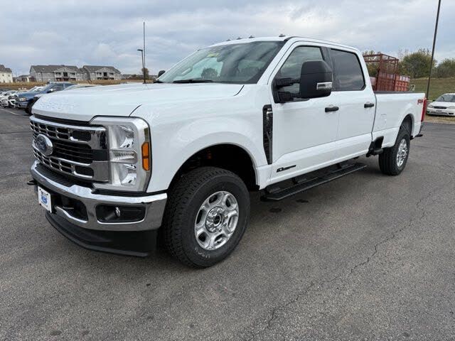 2026 Ford F-350 Super Duty XLT Crew Cab 4WD