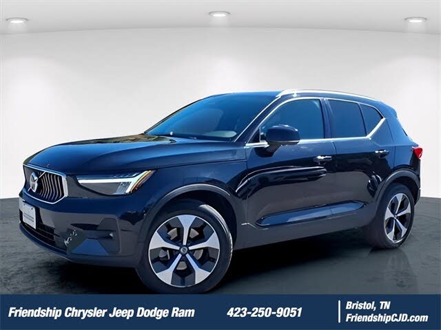 2024 Volvo XC40 B5 Plus Bright Theme AWD