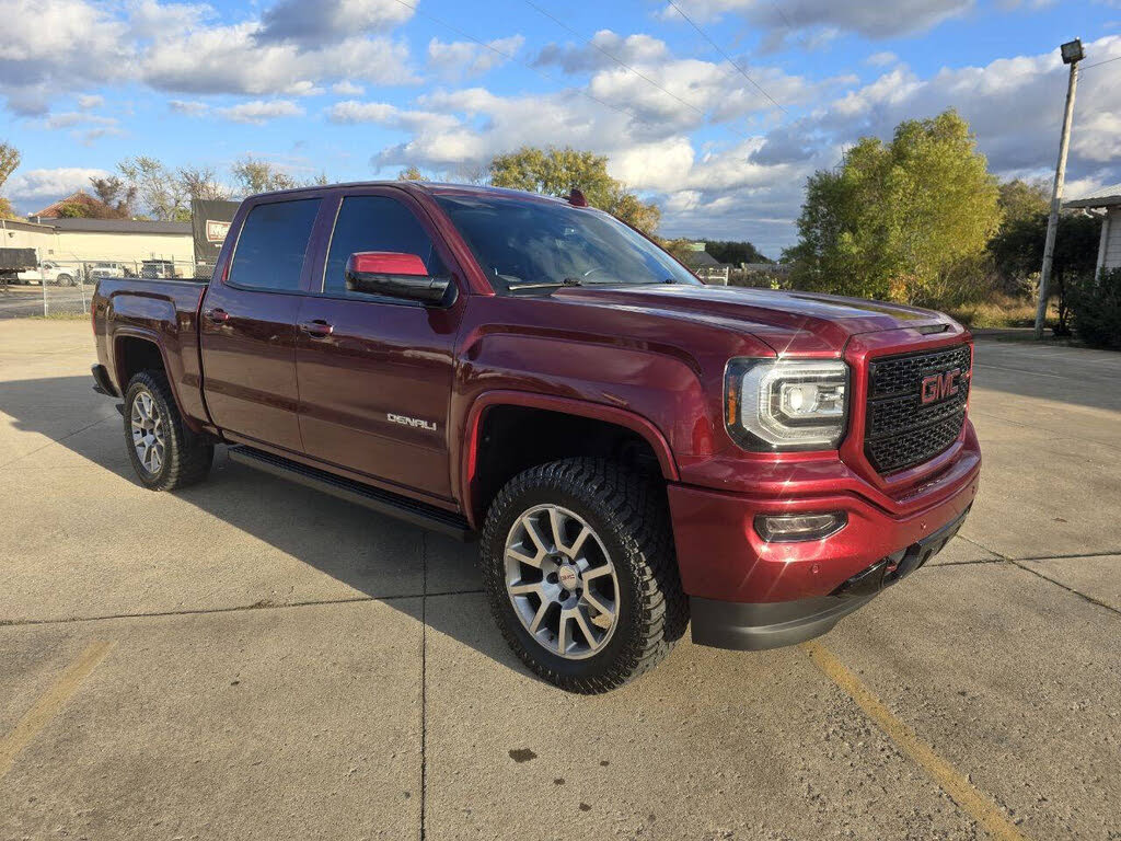 2017 GMC Sierra 1500 Denali Crew Cab 4WD