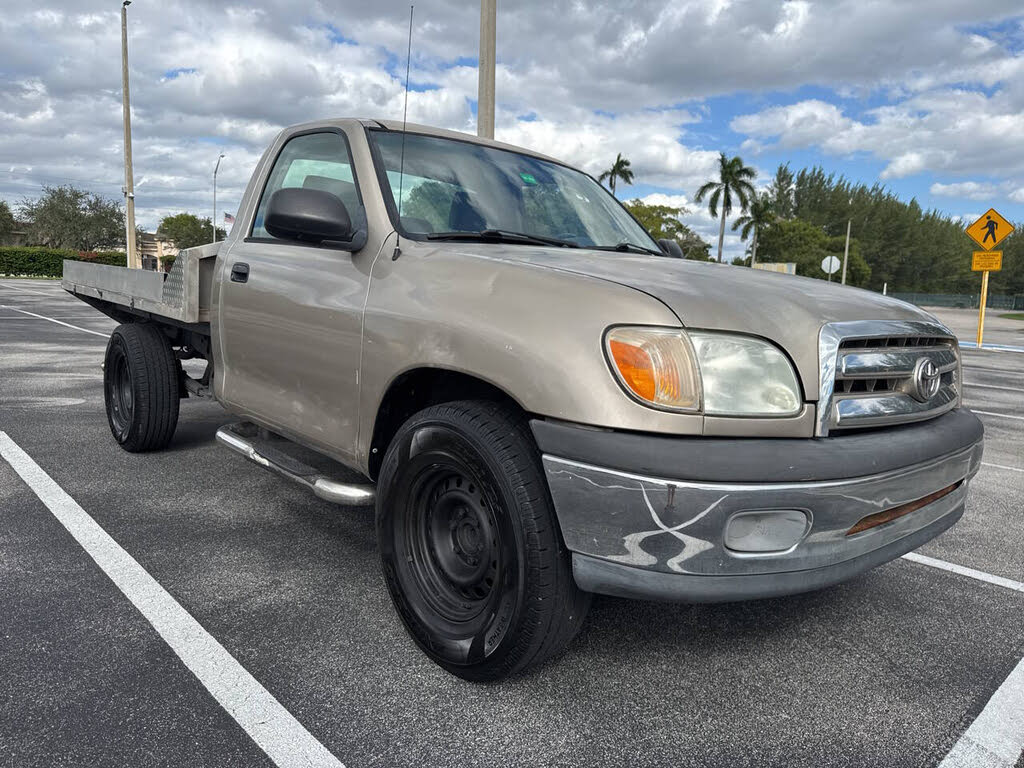 2005 Toyota Tundra 2dr Standard Cab V8 LB RWD