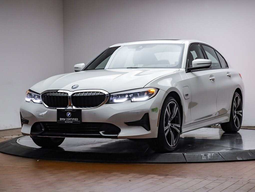 2022 BMW 3 Series 330e Hybrid Plug-in RWD