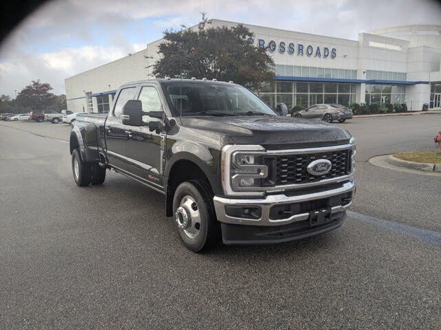 2024 Ford F-350 Super Duty Lariat Crew Cab LB DRW 4WD
