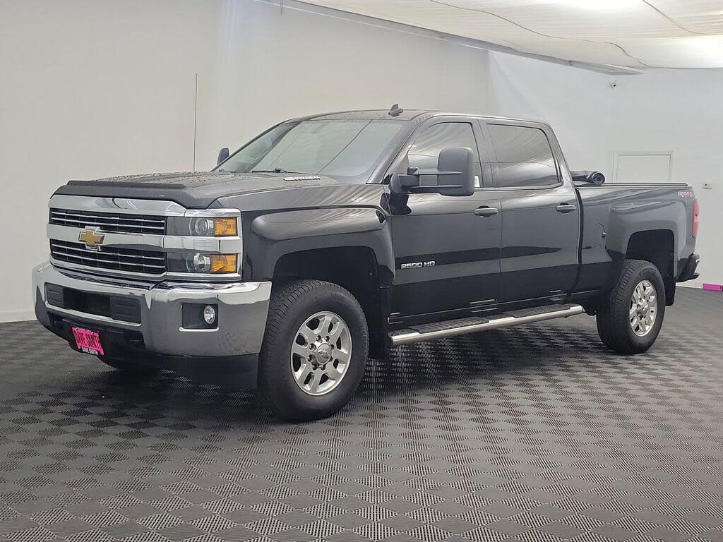 2015 Chevrolet Silverado 2500HD LT Crew Cab 4WD