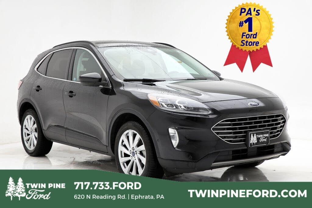 2022 Ford Escape Titanium AWD