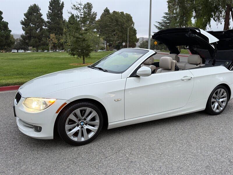 2012 BMW 3 Series 328i Convertible RWD