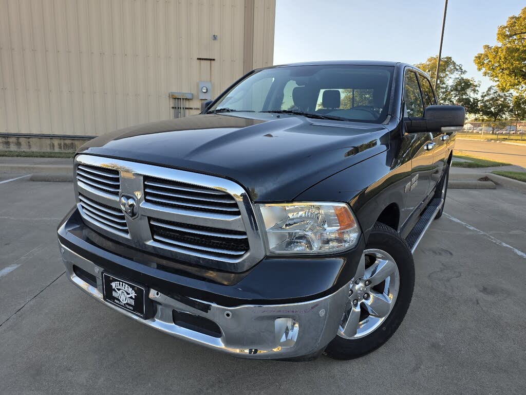 2015 RAM 1500 Lone Star Crew Cab 4WD